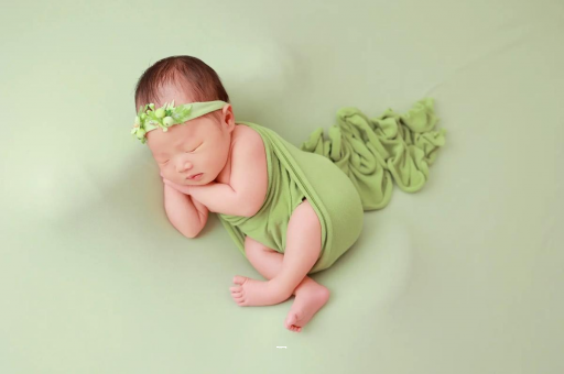 高密宝宝多大才不会吐奶